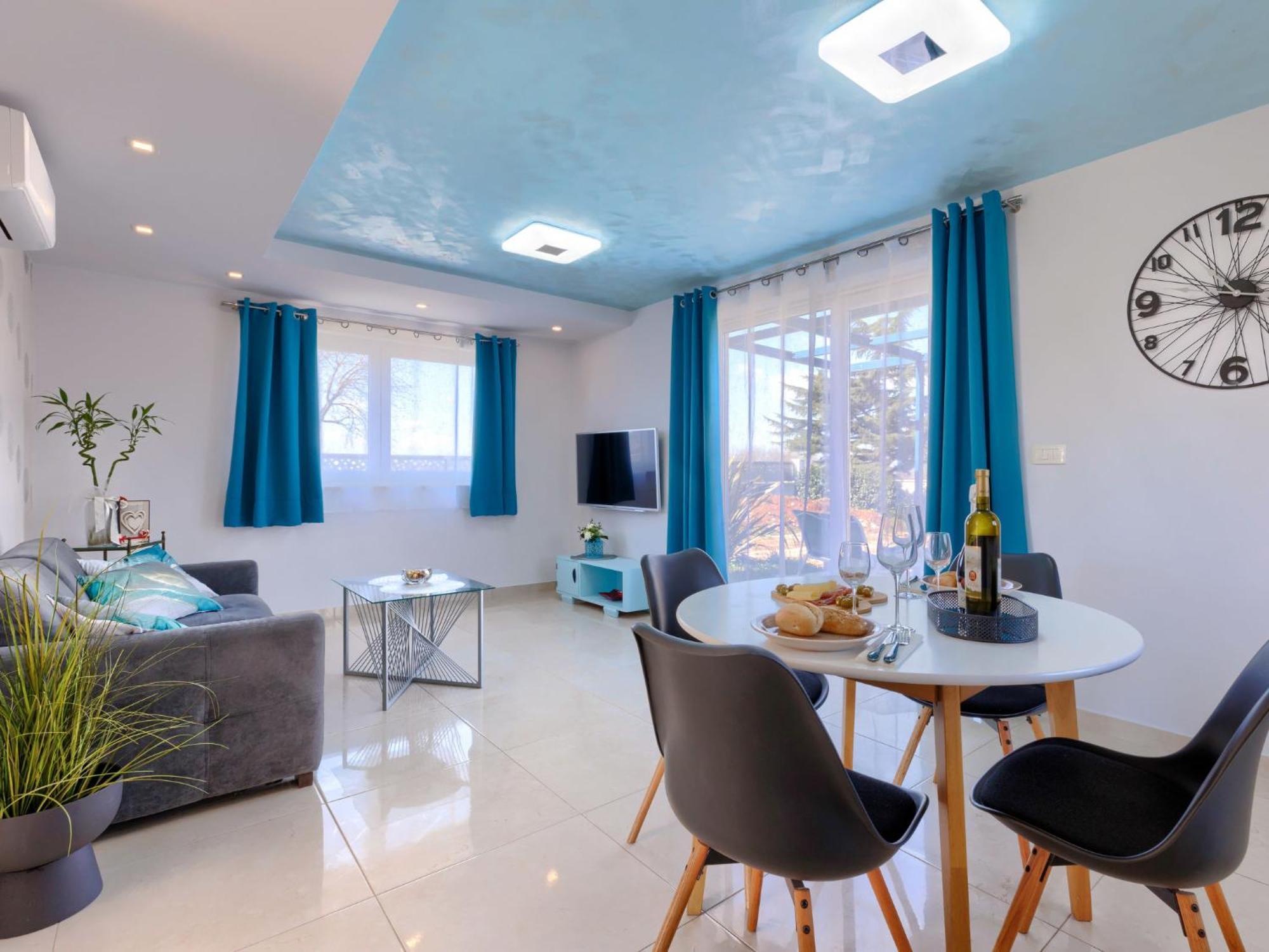 Holiday Home Villa Fenix By Interhome Zminj Exterior photo