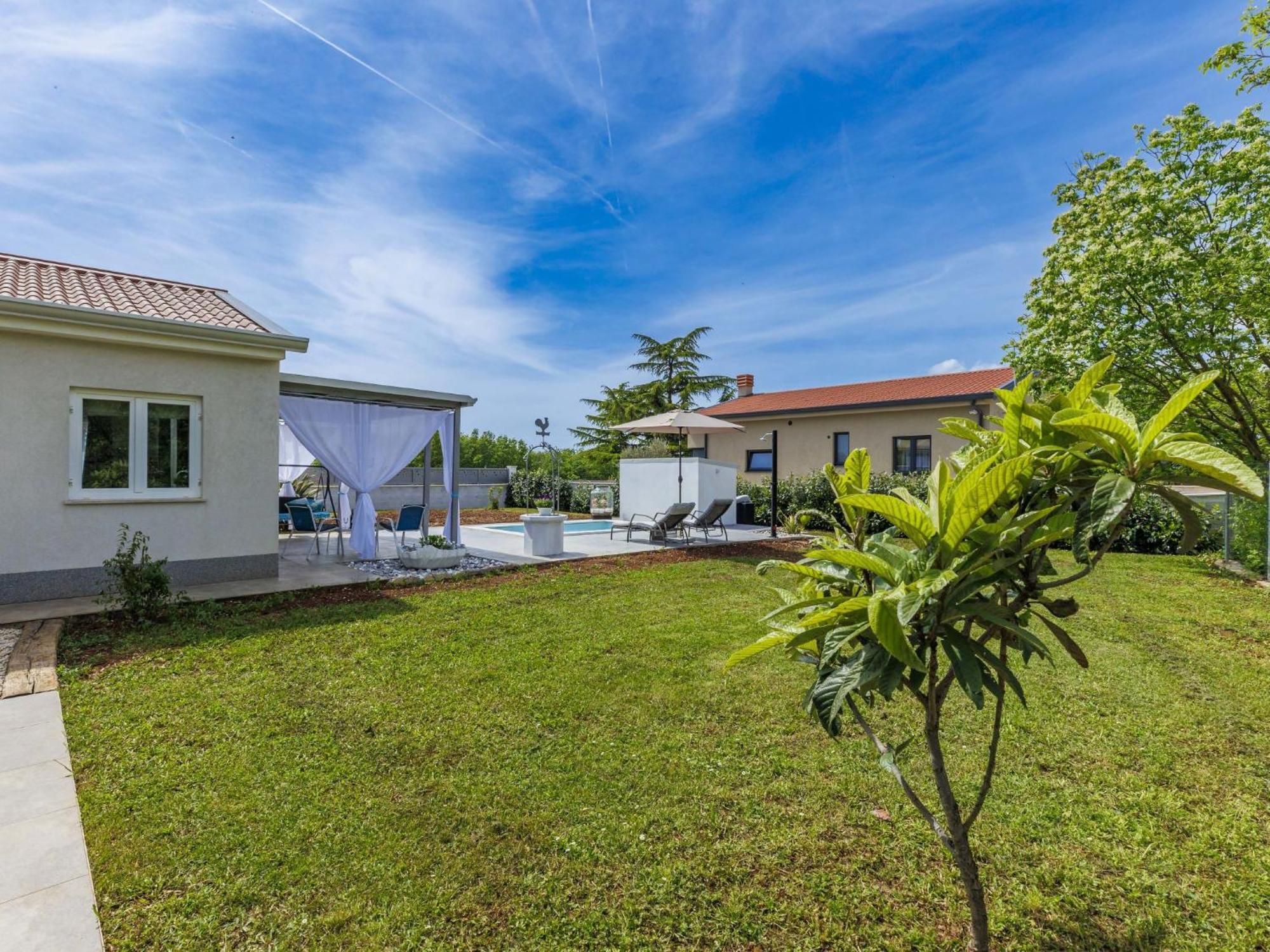 Holiday Home Villa Fenix By Interhome Zminj Exterior photo